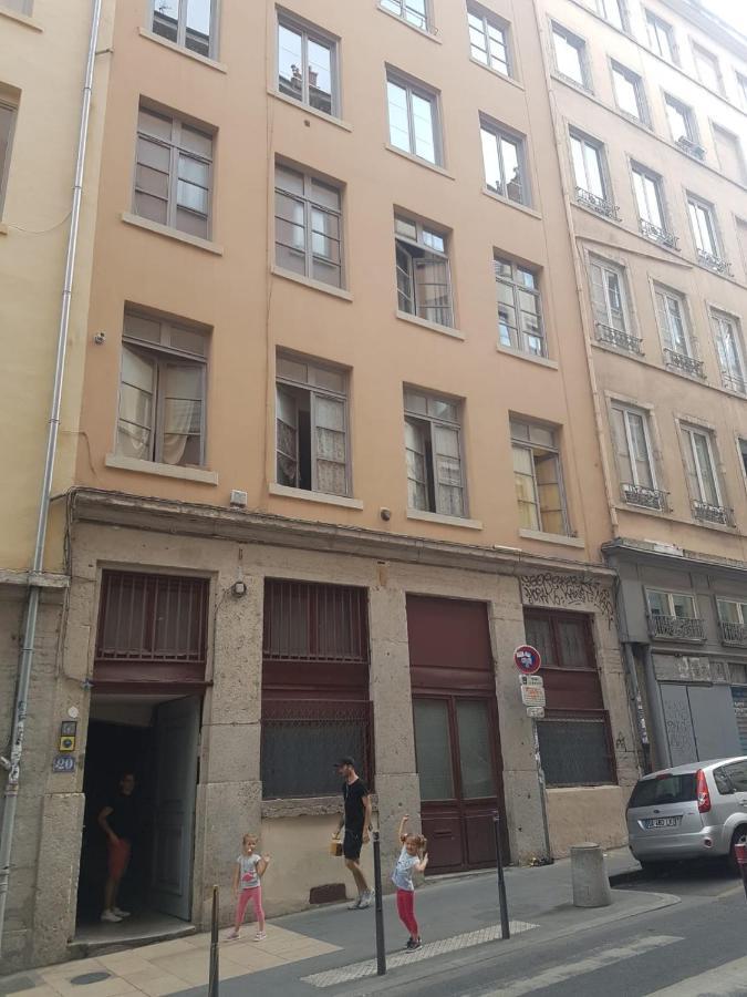 Charmant Appartement Style Canut Pentes Croix Rousse ليون المظهر الخارجي الصورة
